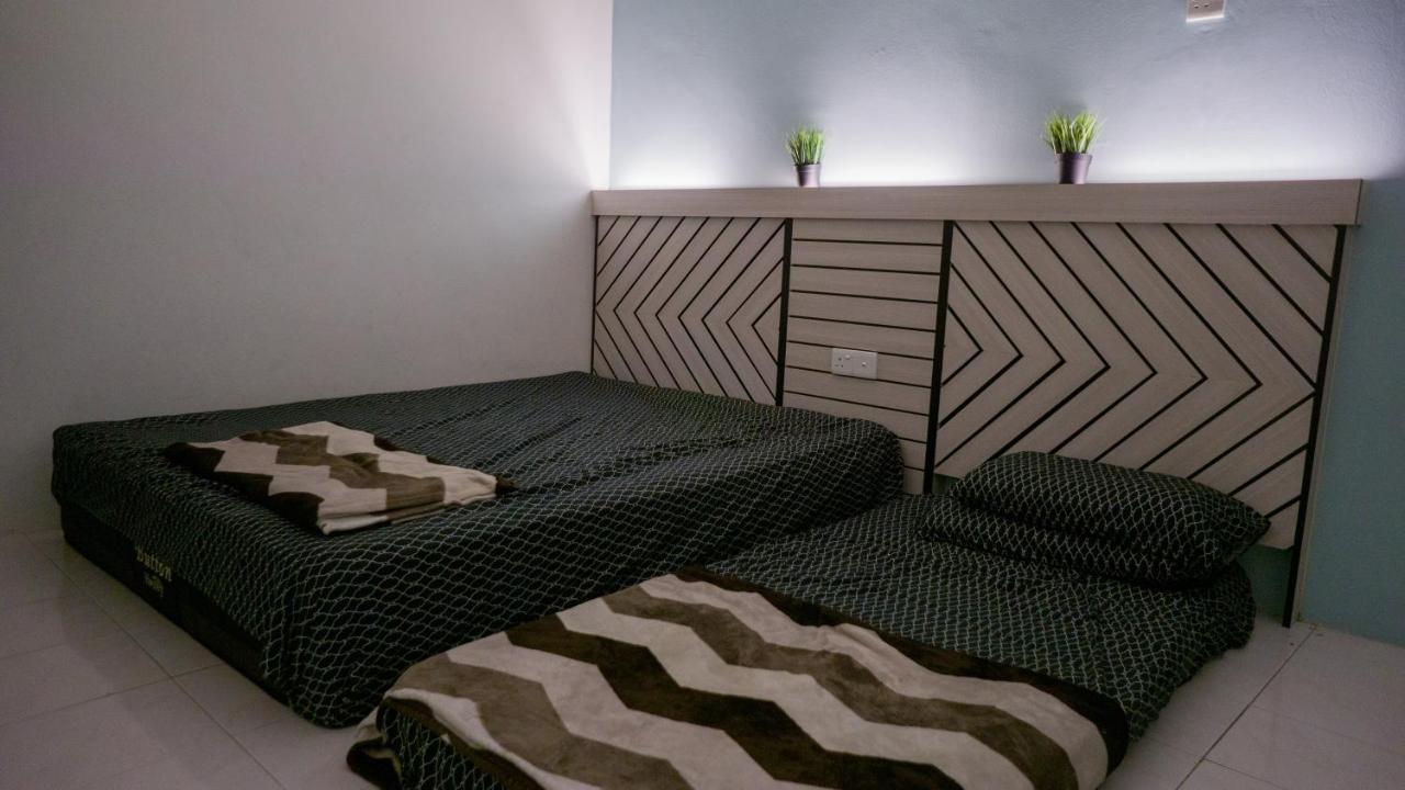 NikQi's Homestay Temerloh Luaran gambar