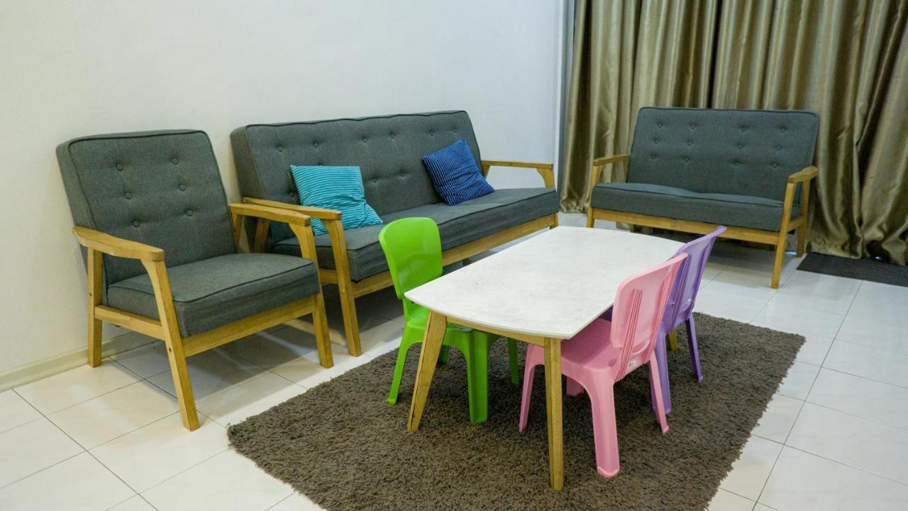 NikQi's Homestay Temerloh Luaran gambar