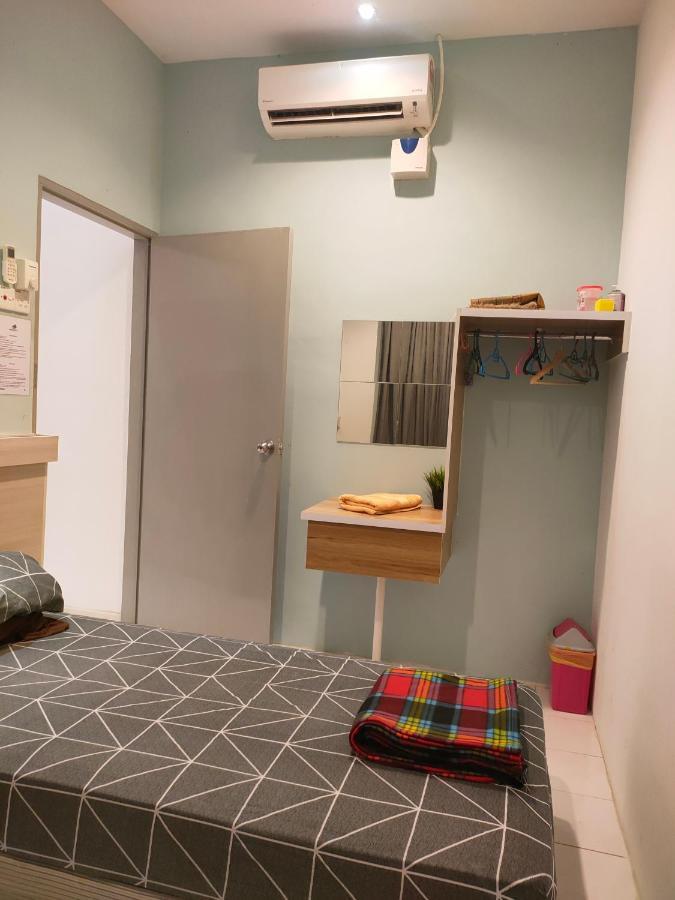 NikQi's Homestay Temerloh Luaran gambar