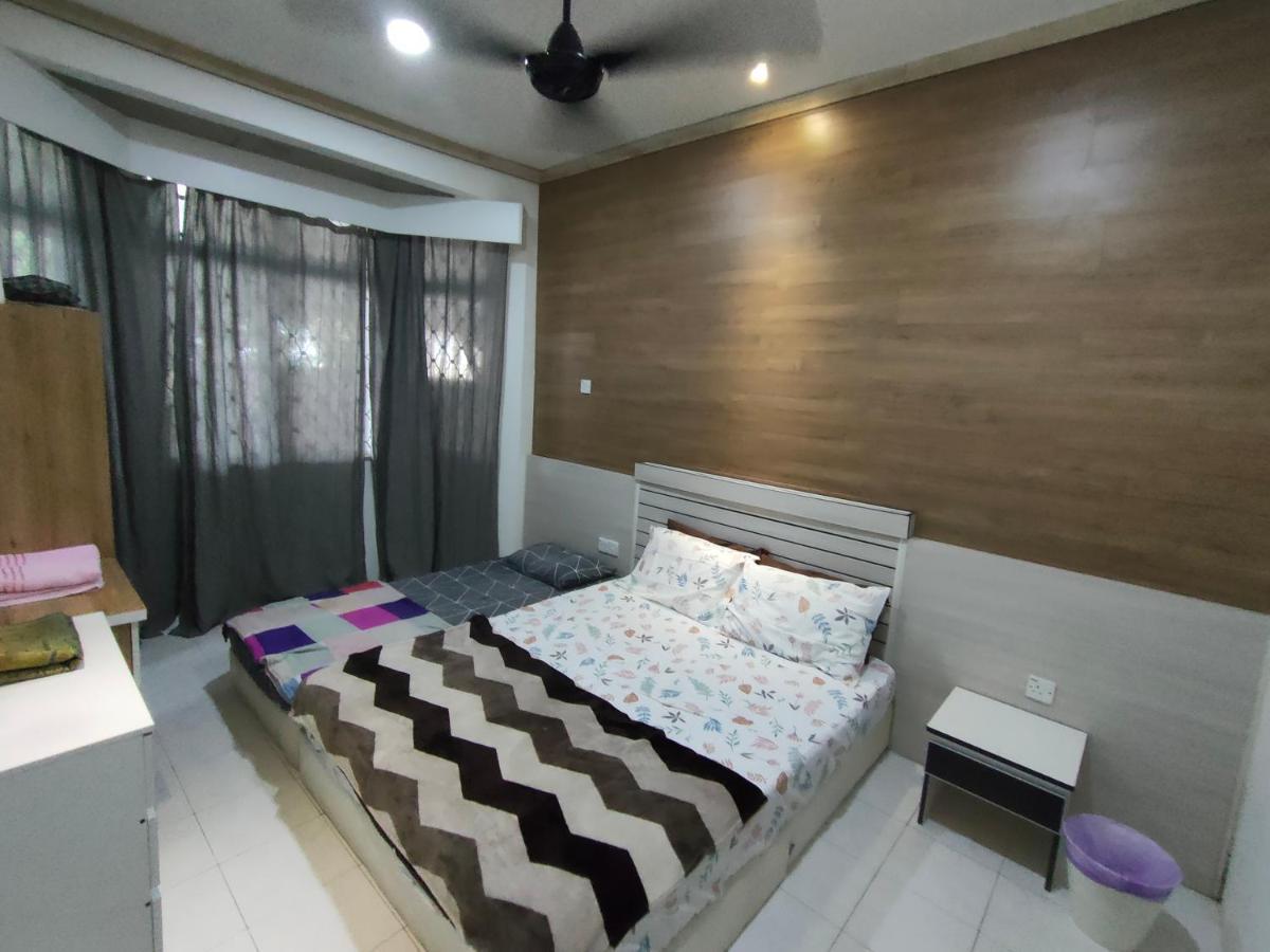 NikQi's Homestay Temerloh Luaran gambar