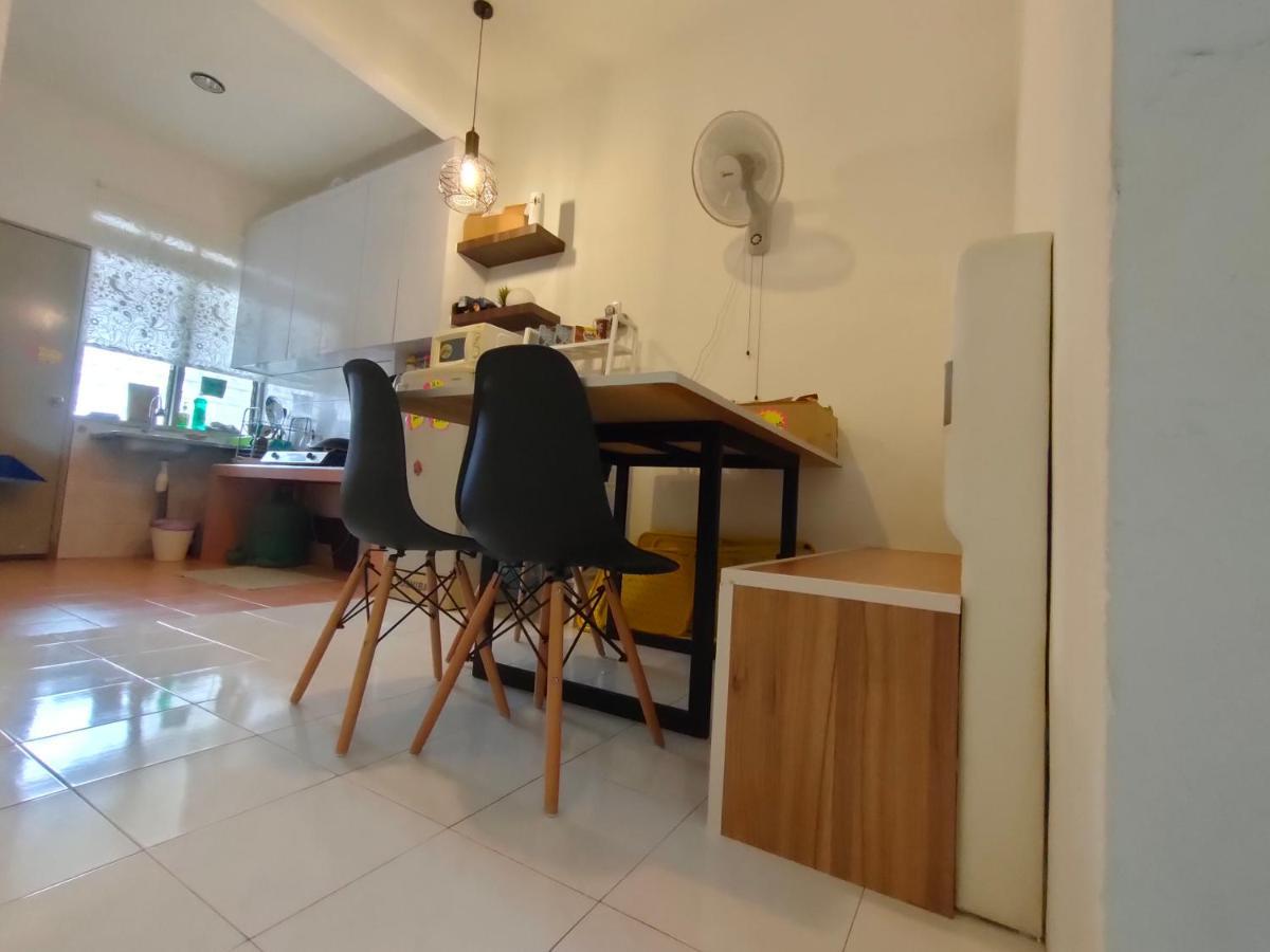 NikQi's Homestay Temerloh Luaran gambar