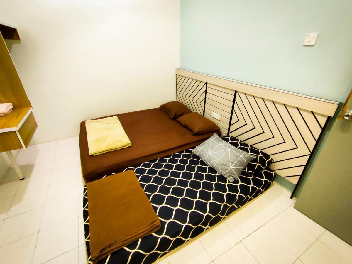 NikQi's Homestay Temerloh Luaran gambar