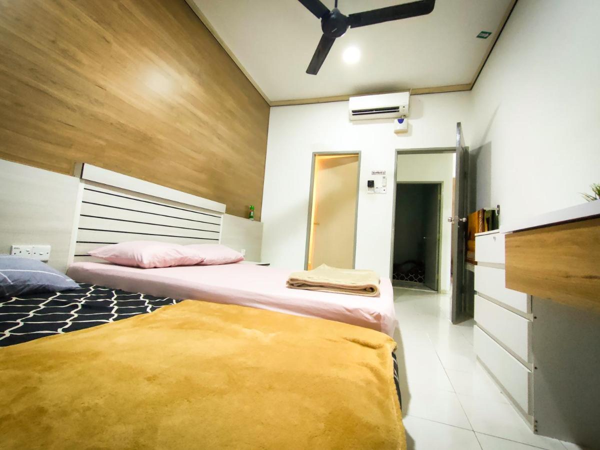 NikQi's Homestay Temerloh Luaran gambar