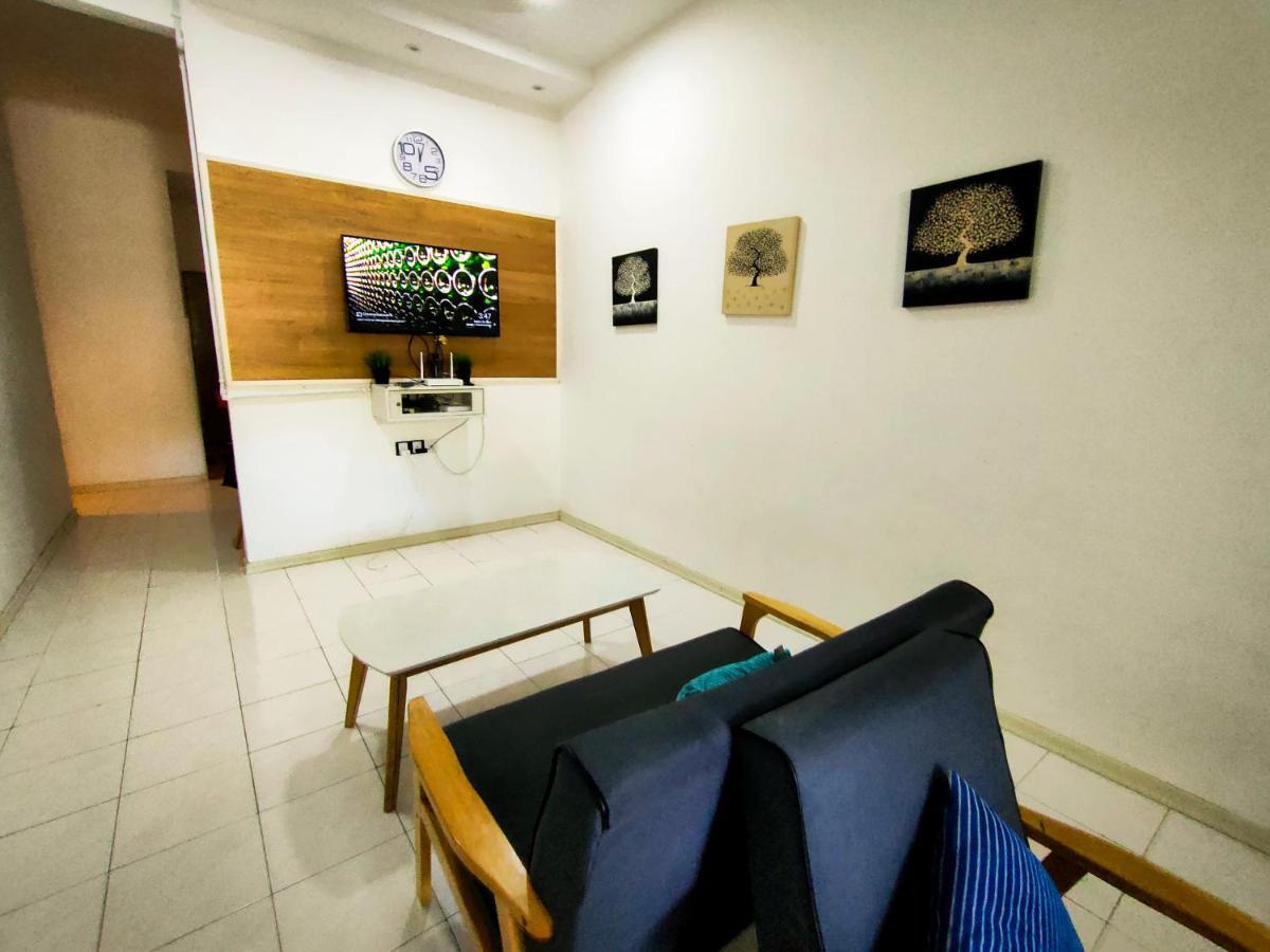 NikQi's Homestay Temerloh Luaran gambar
